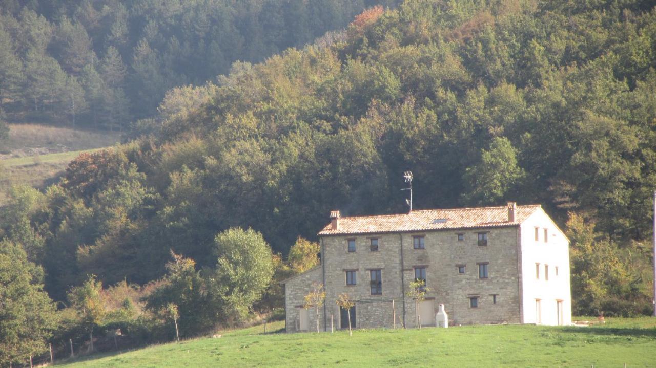 Hotel Casale Le Fontanelle Monte Grimano Terme Exterior foto